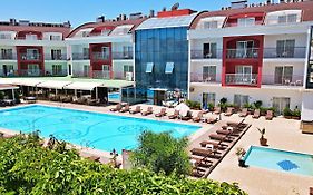 Side Legend Hotel